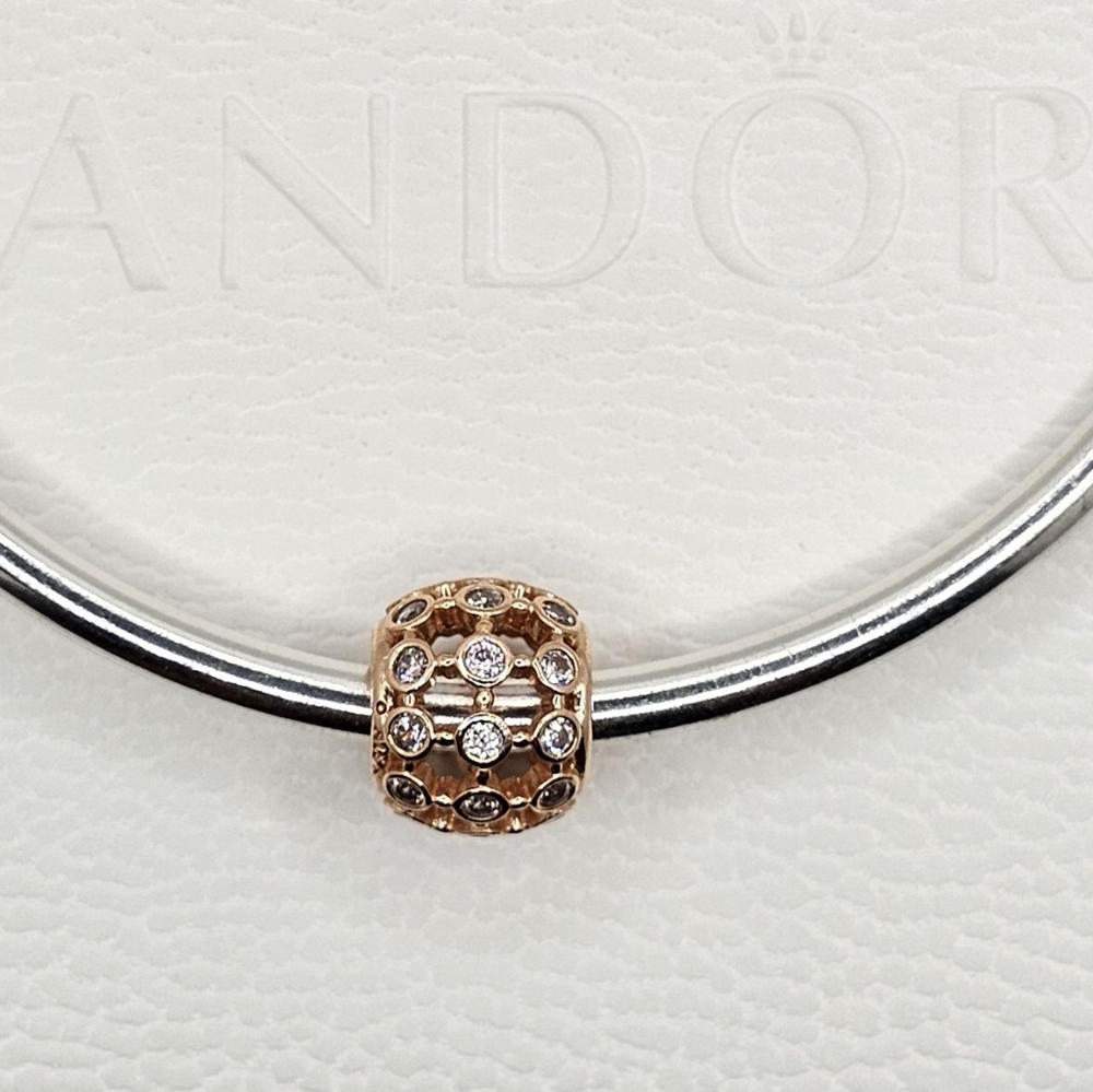 🎁Authentic Pandora ROSE SPOTLIGHT CHARM - Picture 5 of 8